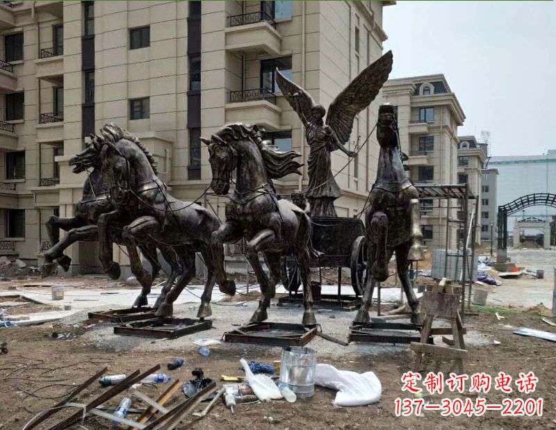 太原阿波罗战车小区景观铜雕