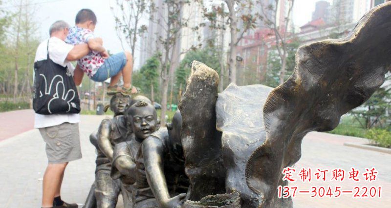 太原拔萝卜的儿童小区景观铜雕