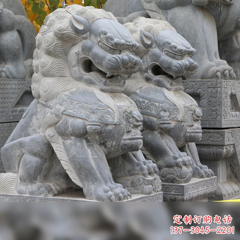 太原北京故宫的石狮子