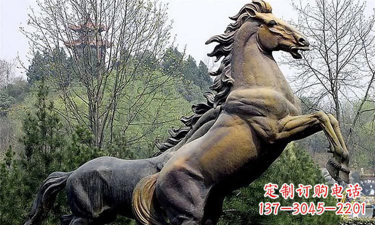 太原奔跑的马街边动物铜雕