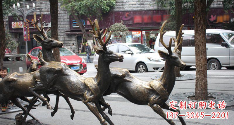 太原奔跑的梅花鹿街边景观铜雕