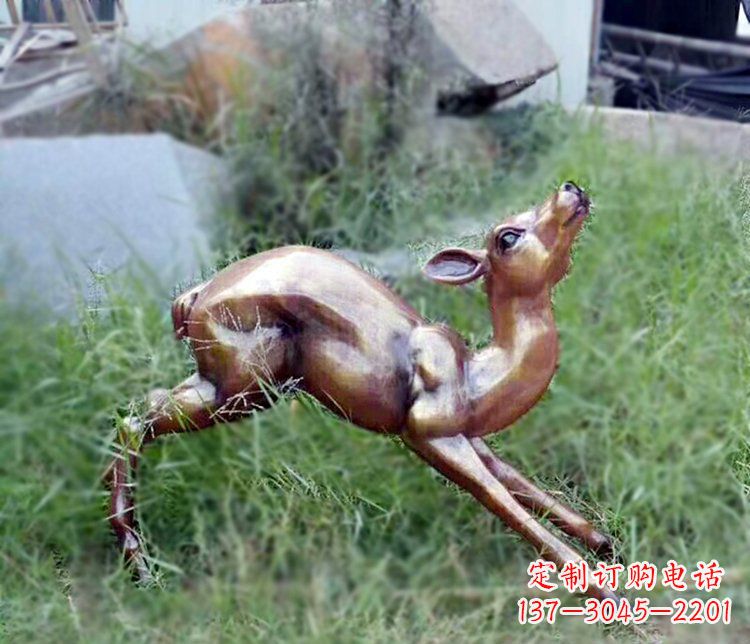 太原奔跑的小鹿公园玻璃钢仿铜动物摆件