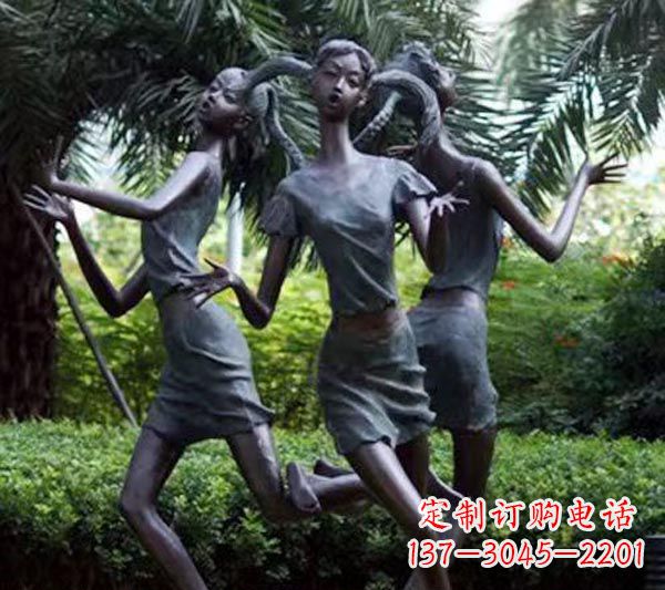太原编花篮的女孩人物铜雕