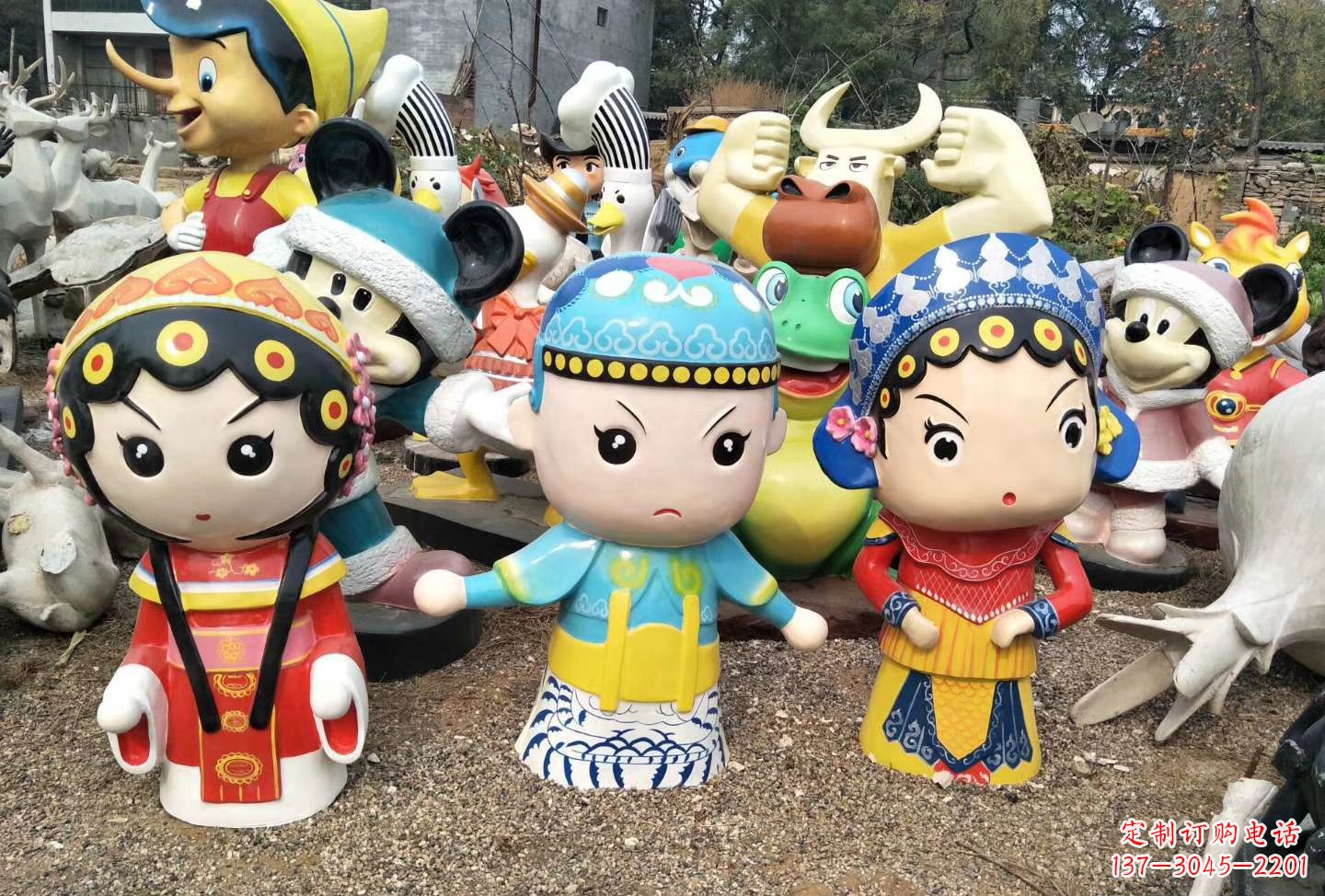 太原玻璃钢彩绘动物雕塑