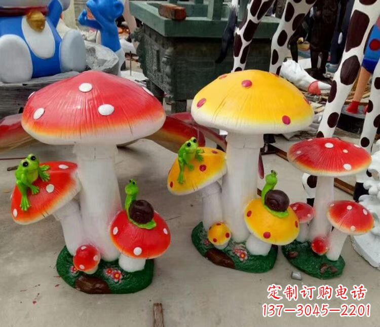 太原玻璃钢蘑菇雕塑精美多彩