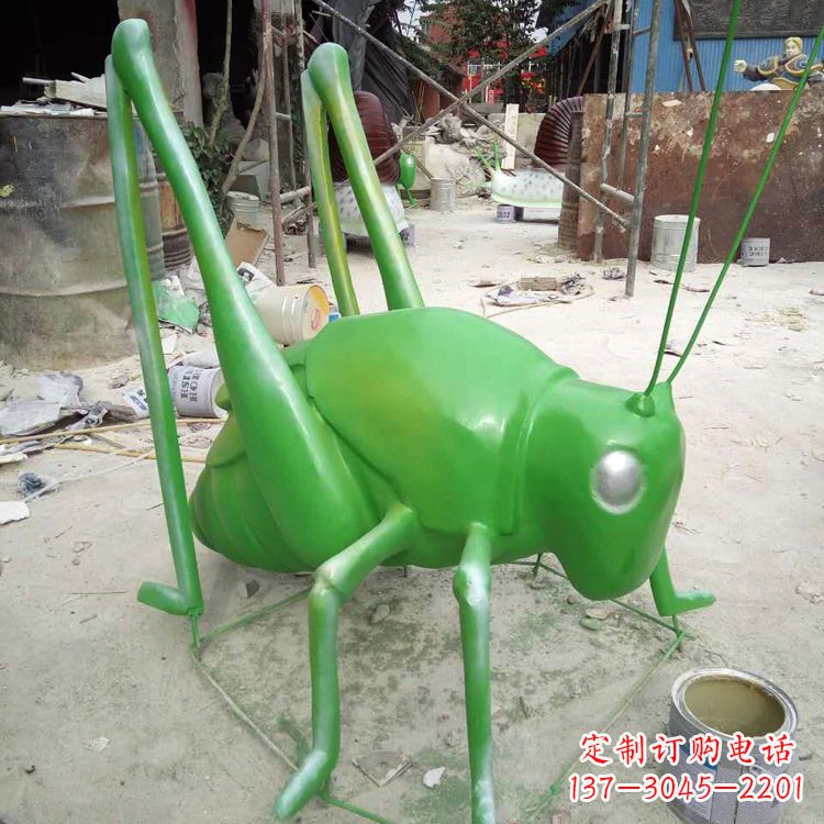 太原玻璃钢蚂蚱蝗虫雕塑