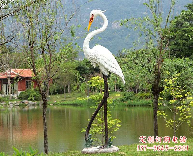 太原玻璃钢仙鹤雕塑价格