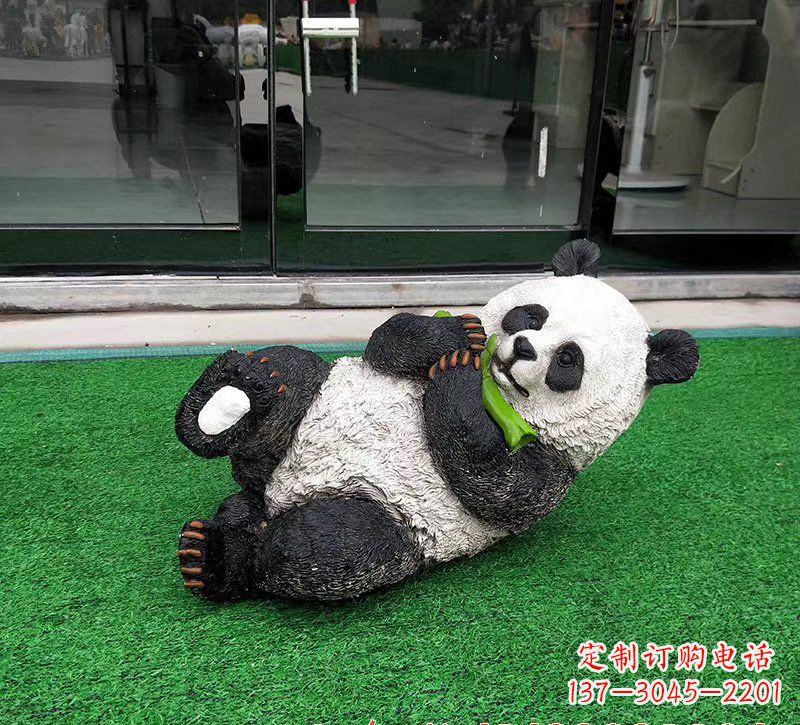 太原玻璃钢熊猫动物雕塑222