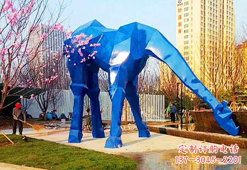 太原不锈钢彩色大型几何长颈鹿雕塑