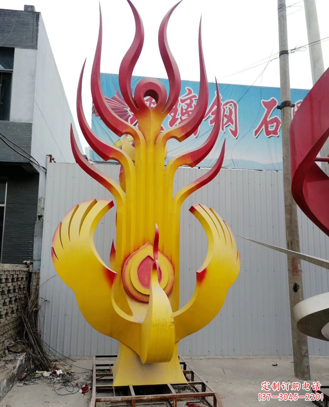 太原不锈钢彩色凤凰雕塑美丽的象征