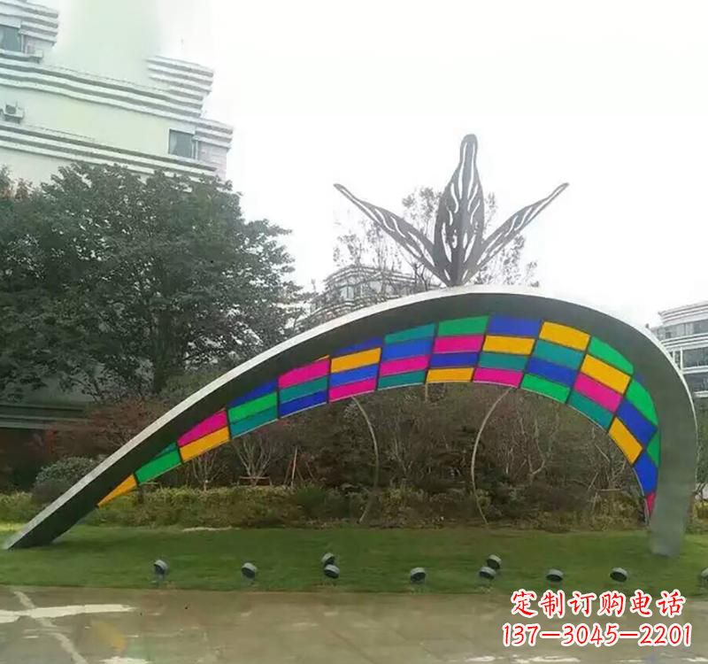 太原不锈钢彩色拼接拱门雕塑