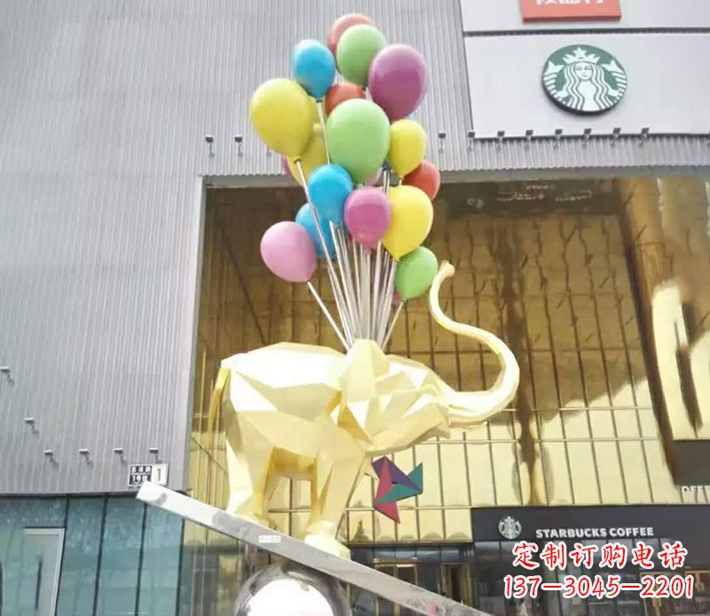 太原不锈钢踩球的小象雕塑