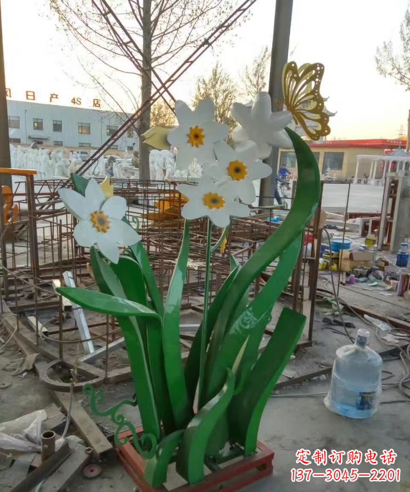 太原不锈钢之美——紫荆花雕塑
