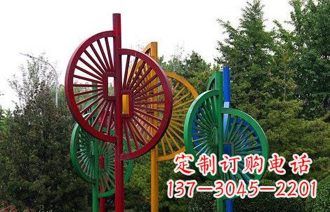 太原不锈钢风车雕塑——动态美的艺术结晶