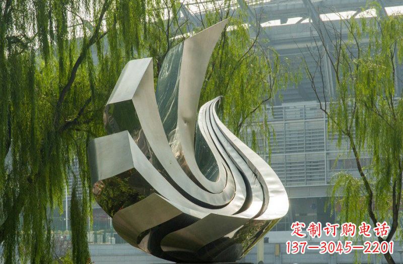 太原不锈钢和平鸽雕塑象征和平与信仰