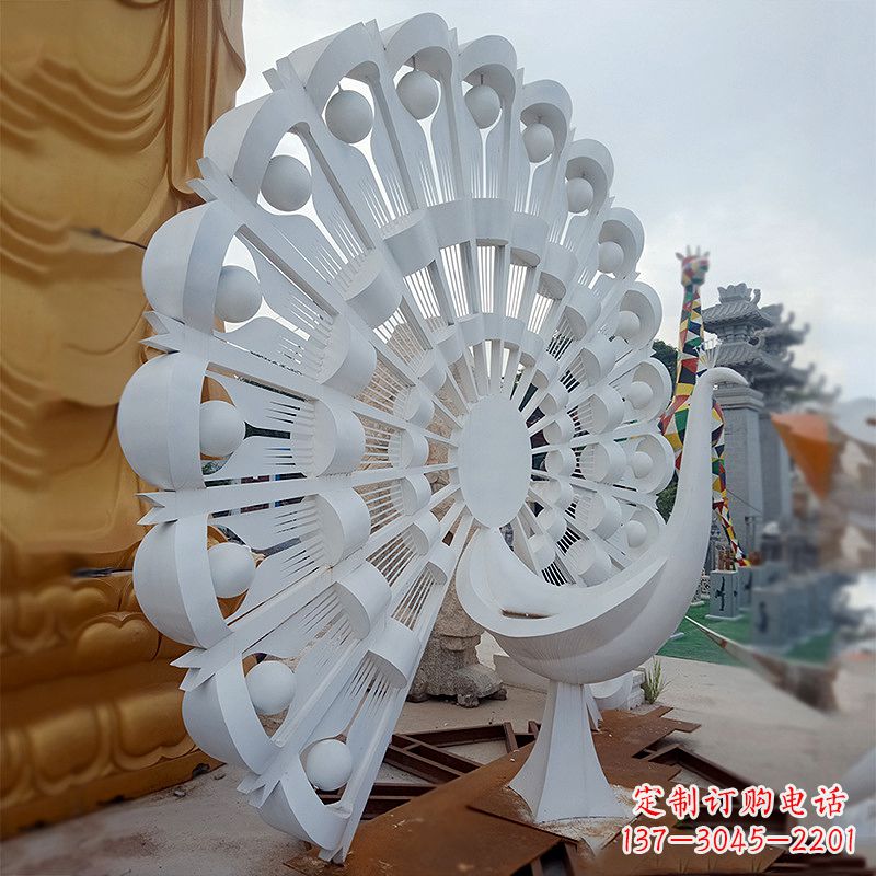 太原不锈钢孔雀雕塑精美雕刻的艺术精品