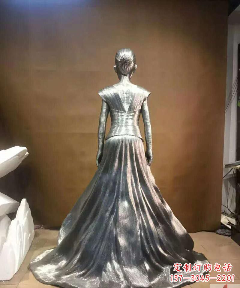 太原女性之美不锈钢抽象女人身影雕塑