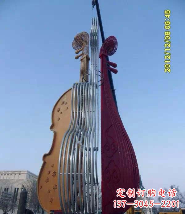 太原不锈钢琵琶雕塑演奏着灵魂之音