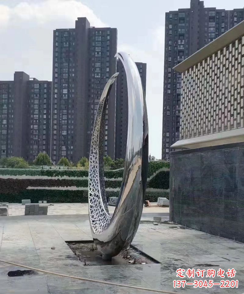 太原精美不锈钢月亮雕塑
