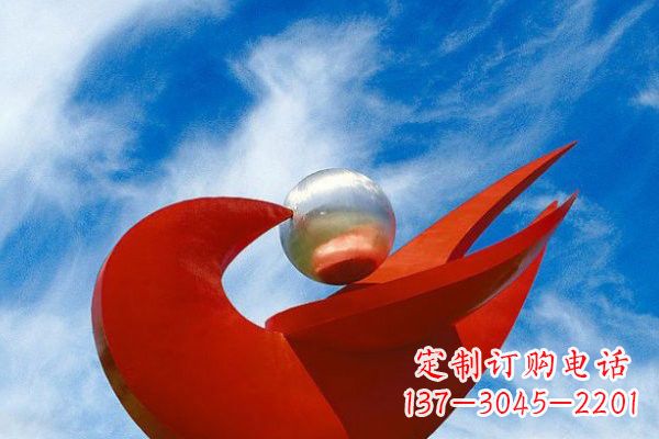 太原“和平鸽”用不锈钢大型雕塑抒发爱与和平