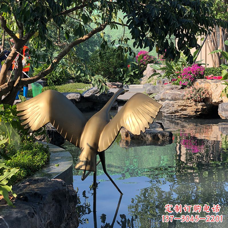 太原不锈钢动物鹤雕塑精美艺术品