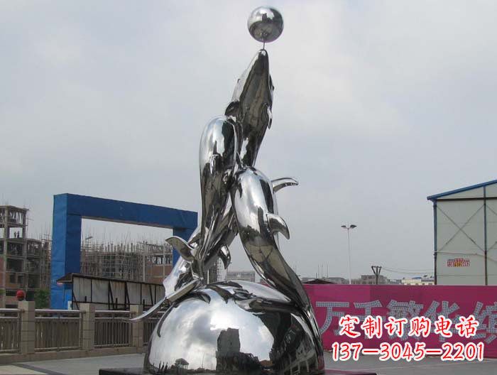 太原海豚雕塑精美细腻的艺术品