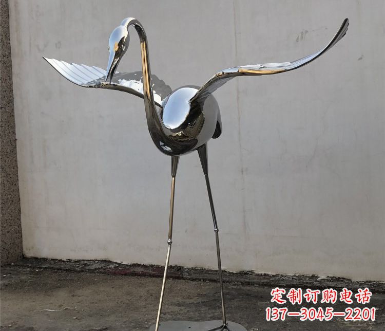 太原不锈钢锻造的丹顶鹤雕塑
