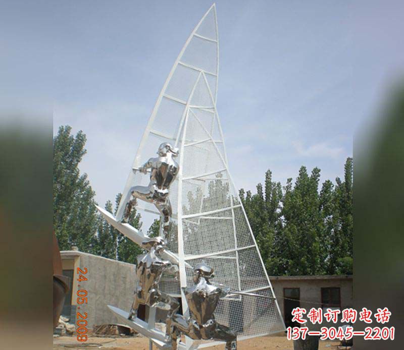 太原不锈钢帆船给公园带来美丽的景致