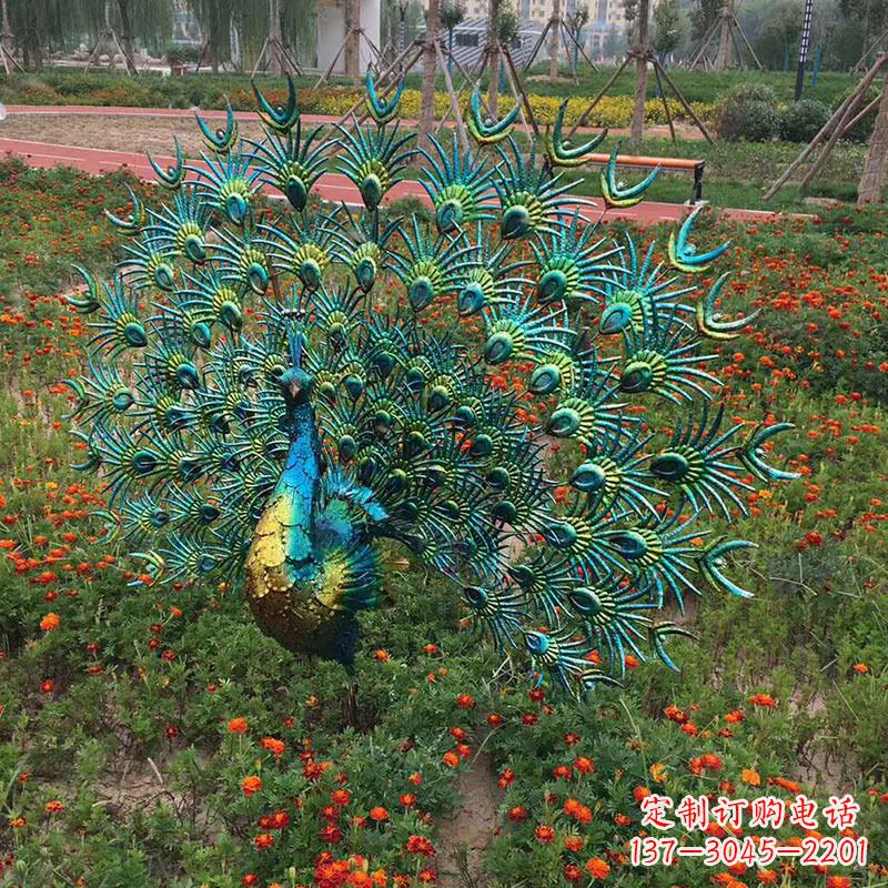 太原不锈钢仿真孔雀雕塑传承精美绝伦