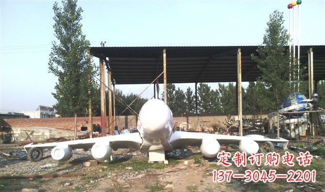 太原不锈钢飞机雕塑给空中飞行者的致敬
