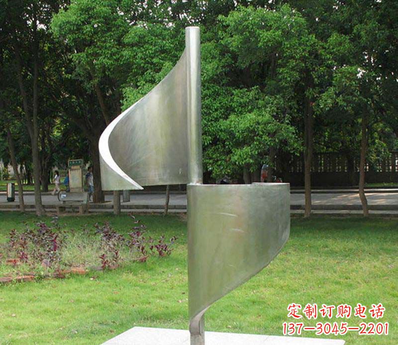 太原精美不锈钢风车雕塑