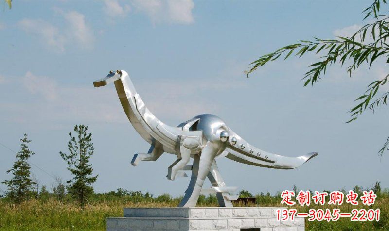 太原不锈钢鸭嘴龙雕塑艺术与自然完美结合