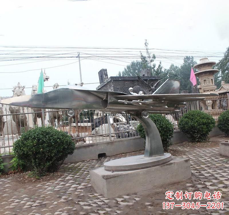 太原不锈钢飞机雕塑——一种象征着力量与和平的艺术品