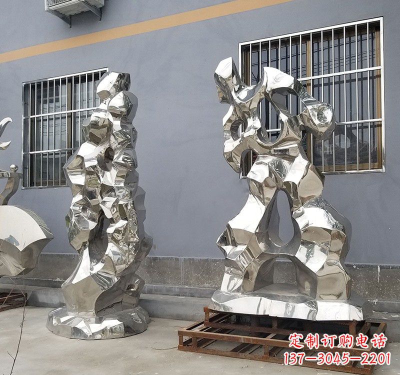 太原太湖石雕塑精美的艺术品