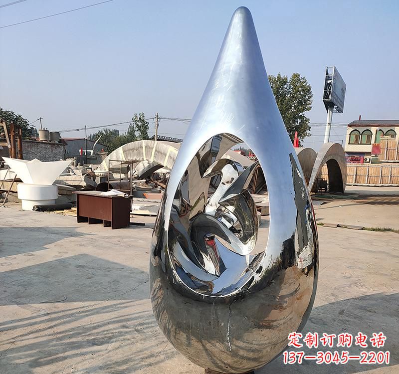 太原不锈钢大水滴雕塑一座极致简约的艺术作品