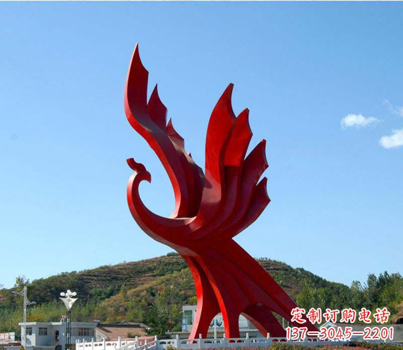 太原璀璨凤凰不锈钢广场上的艺术之美