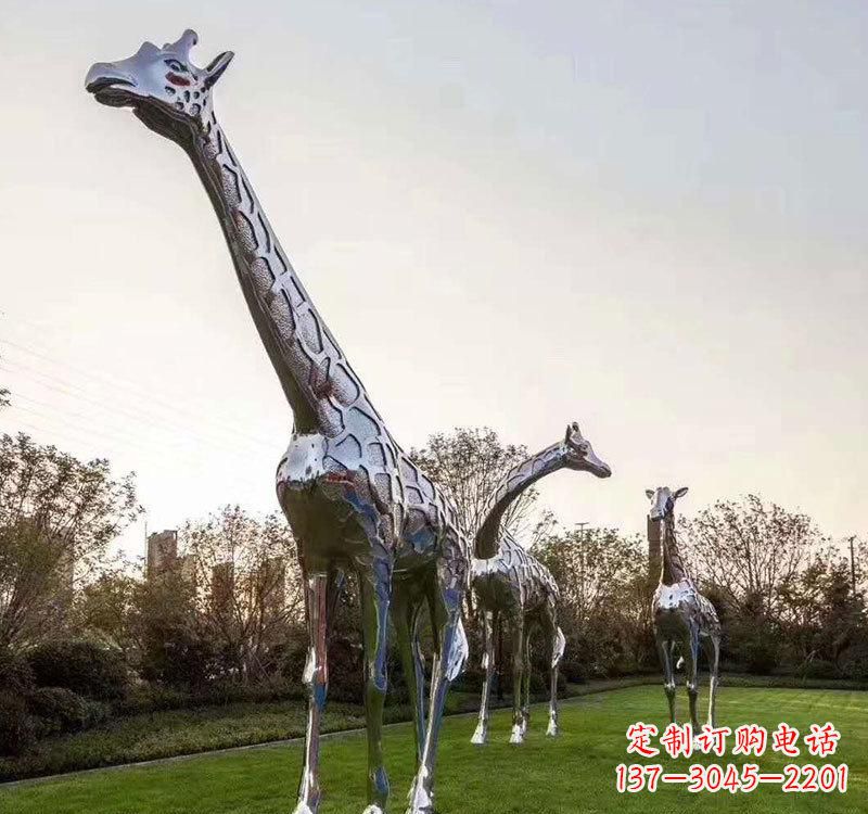 太原不锈钢长颈鹿雕塑美丽的艺术精神