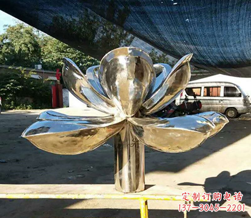 太原不锈钢荷花雕塑——彰显小区景观之美