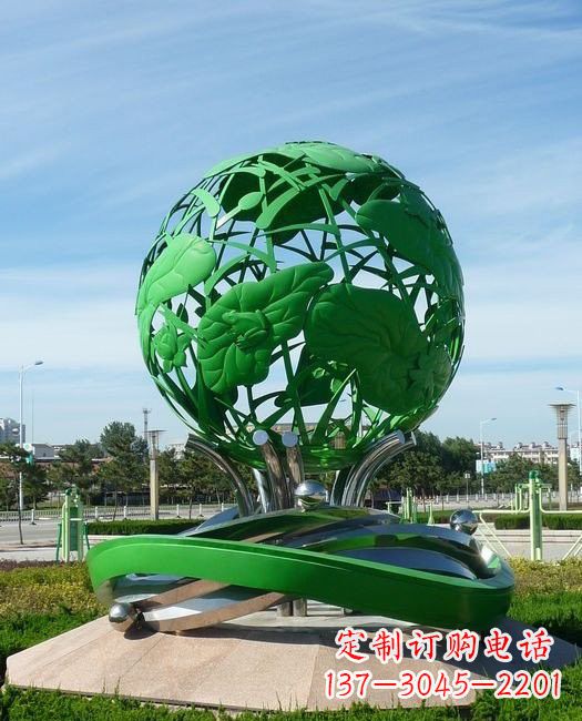 太原荷叶穿梭的美丽雕塑