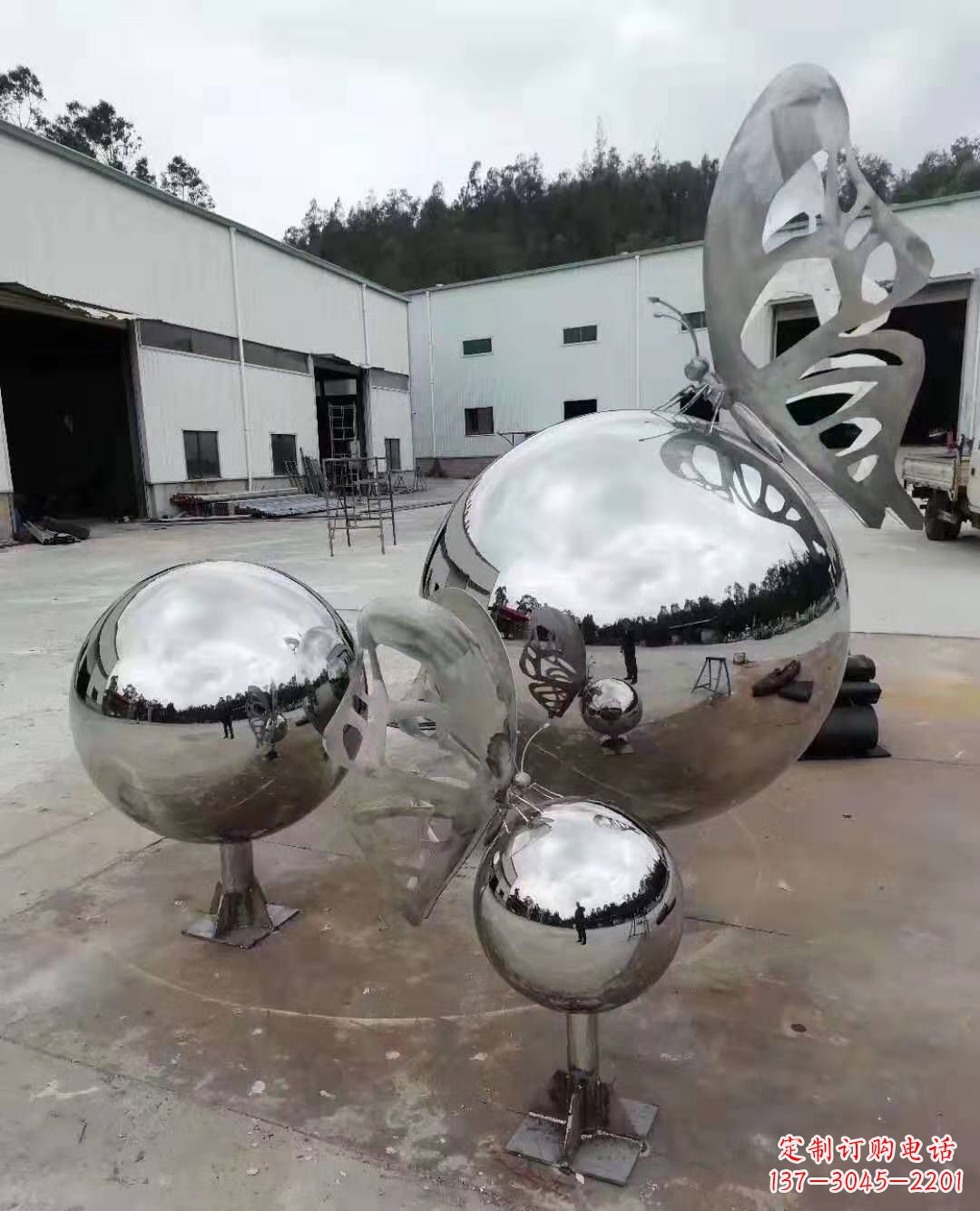 太原不锈钢蝴蝶雕塑美丽而迷人