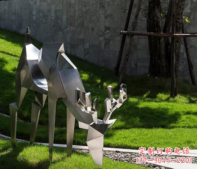 太原不锈钢几何动物雕塑——点缀鹿公园美景