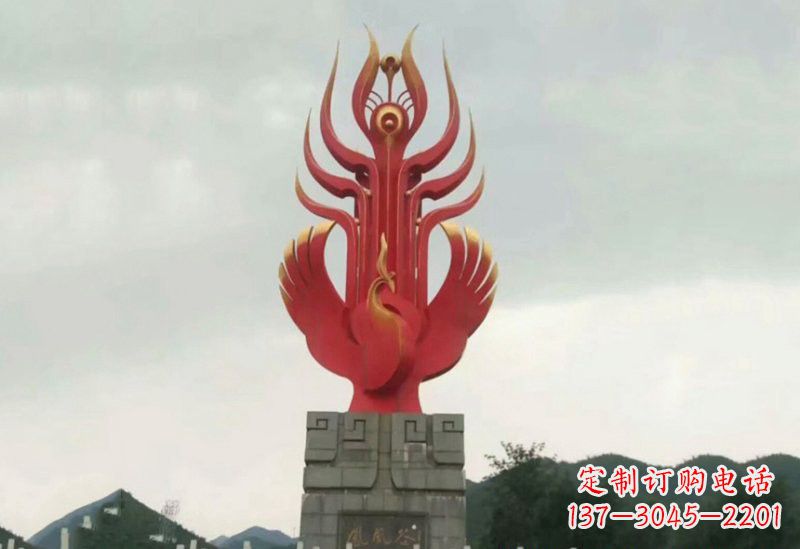 太原凤凰雕塑美丽传奇的象征