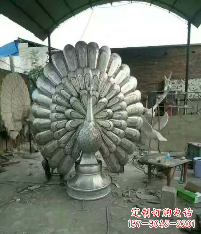 太原该孔雀雕塑