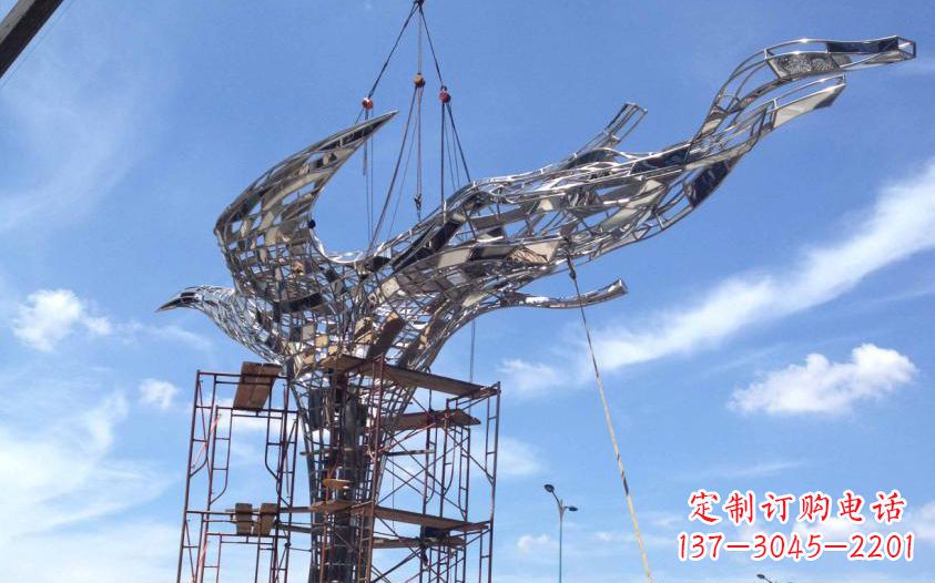 太原不锈钢镂空鸽子雕塑美丽的象征