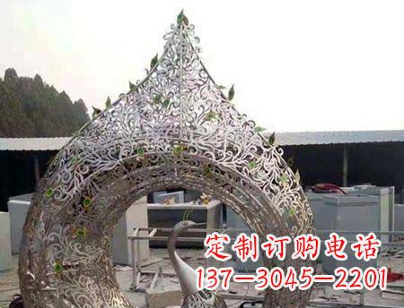 太原不锈钢镂空孔雀雕塑精美的艺术之作