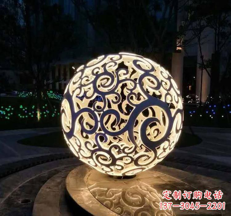 太原不锈钢镂空球喷泉雕塑艺术性的水景装饰