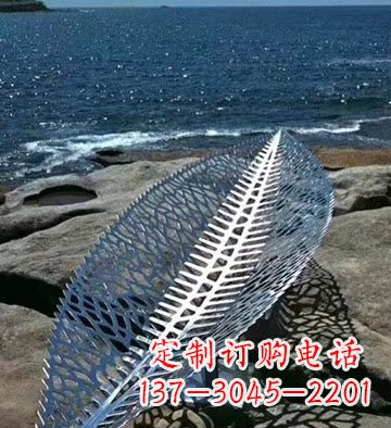 太原不锈钢镂空树叶景观雕塑精致而又充满灵性