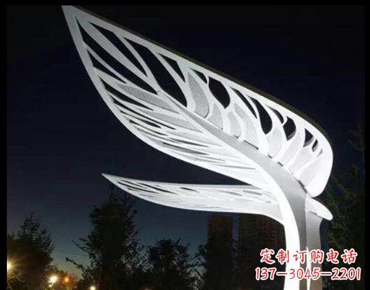 太原不锈钢镂空树叶雕塑点缀景观