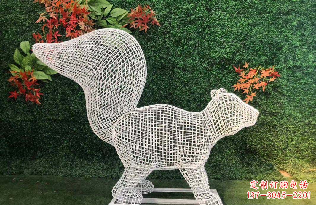 太原不锈钢松鼠雕塑艺术与精美结合