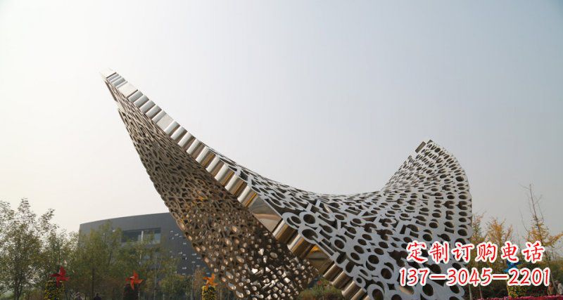 太原不锈钢字母雕塑——点缀美丽的空间
